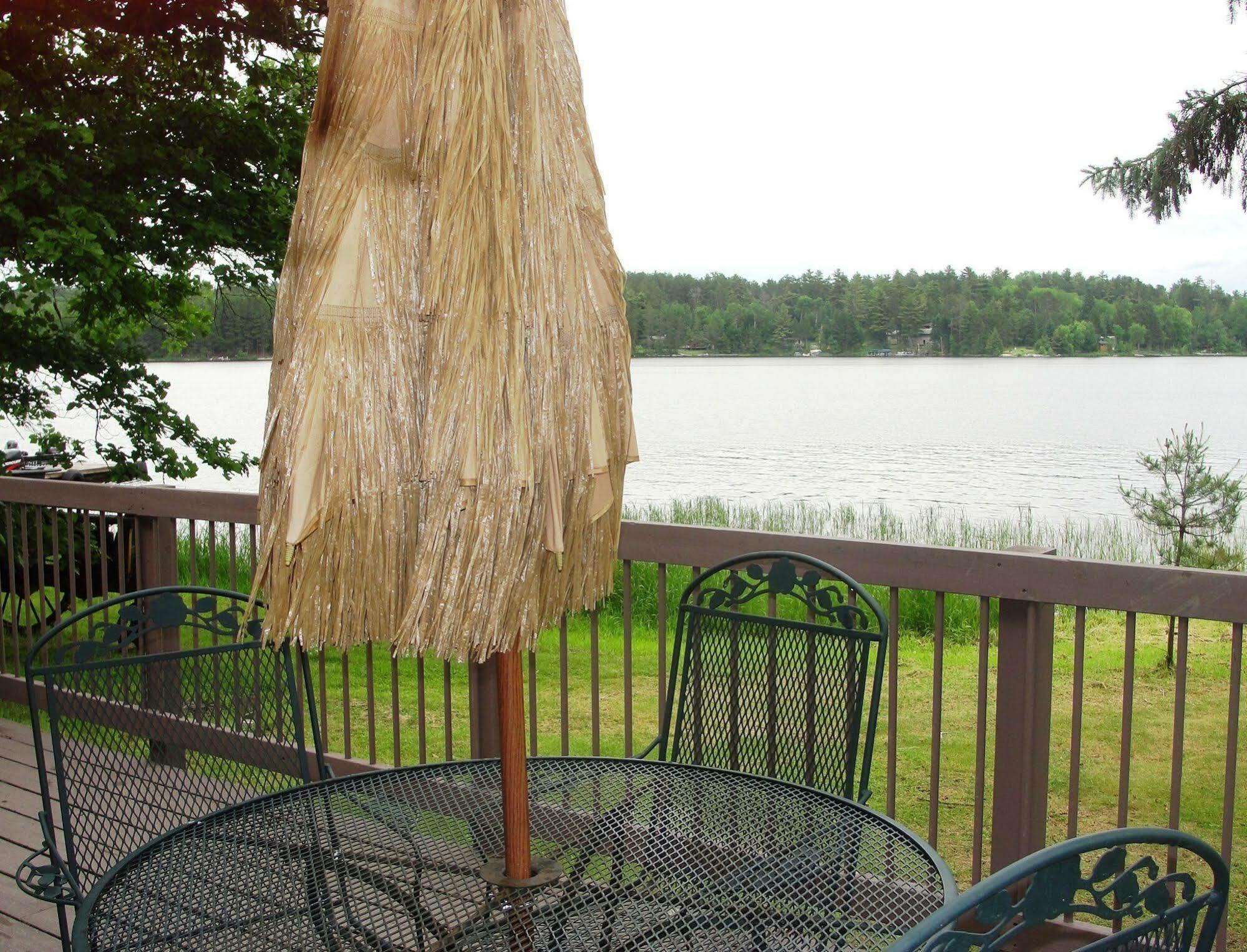 Pine Point Lodge Resort & Motel Crane Lake Exterior photo